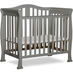 Baby Crib with mattress 