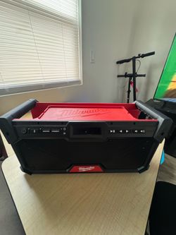 M18 Milwaukee Speaker
