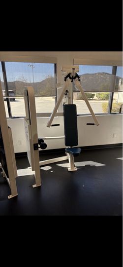 Cybex VR2 Full Circuit weight machines