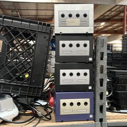 Untested GameCube consle (turns on!)