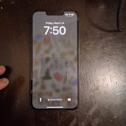 iPhone 14 And Watch SE Bundle 