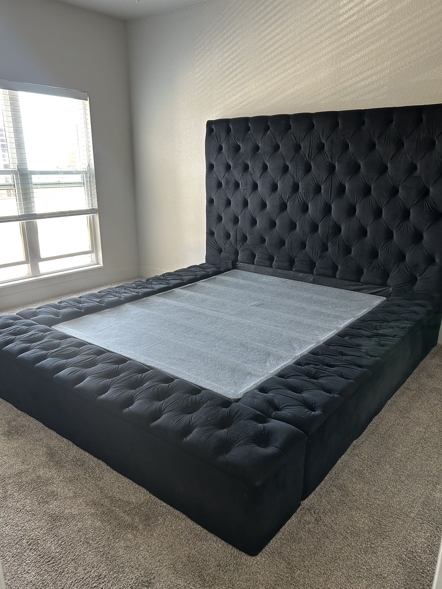 Luxury Tufted Queen Bed Frame with Oversized Headboard + Side Storage + Bunker Board – Excellent Condition