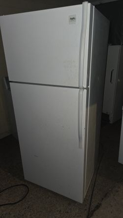 GARAGE REFRIGERATOR  CONECTED