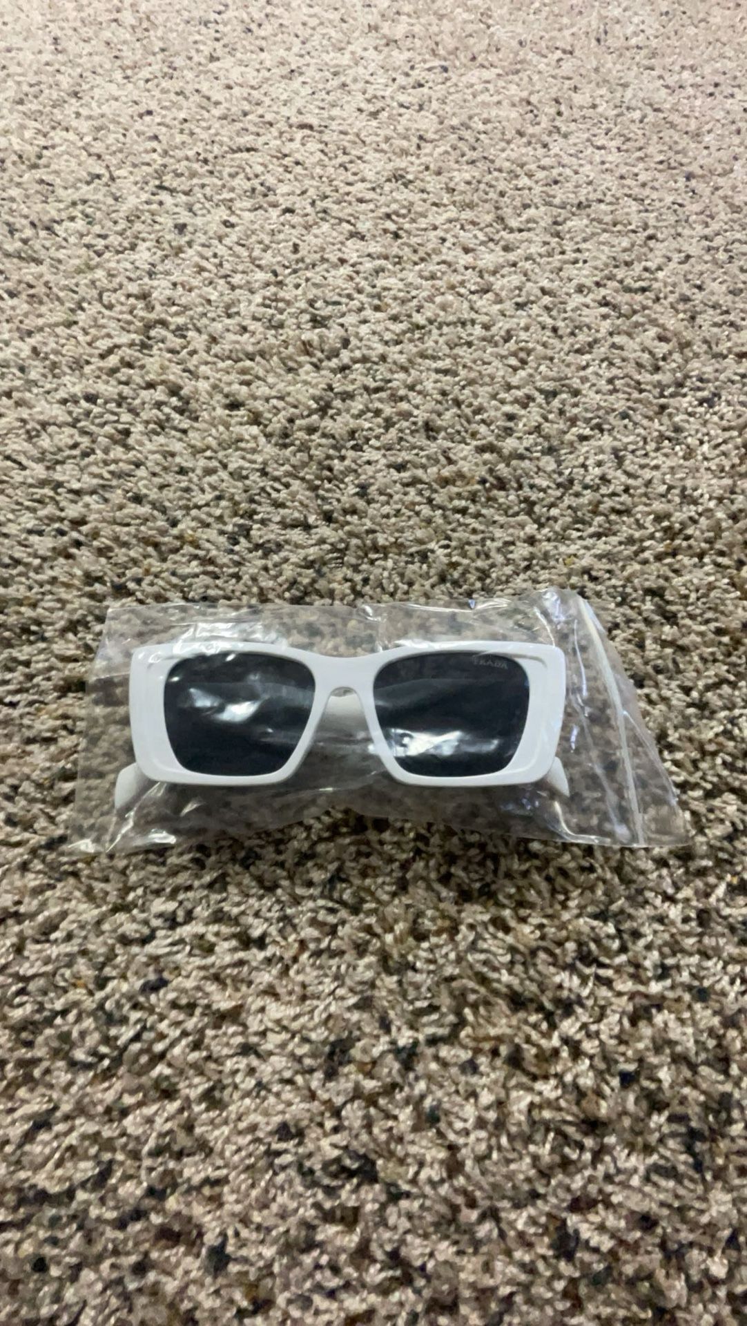 White Luxury Sunglasses for Men and Women