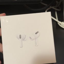 Apple AirPods Pro (1st Gen) – New Seale