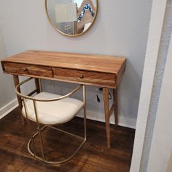 BRAND NEW Vanity/Desk With Chair