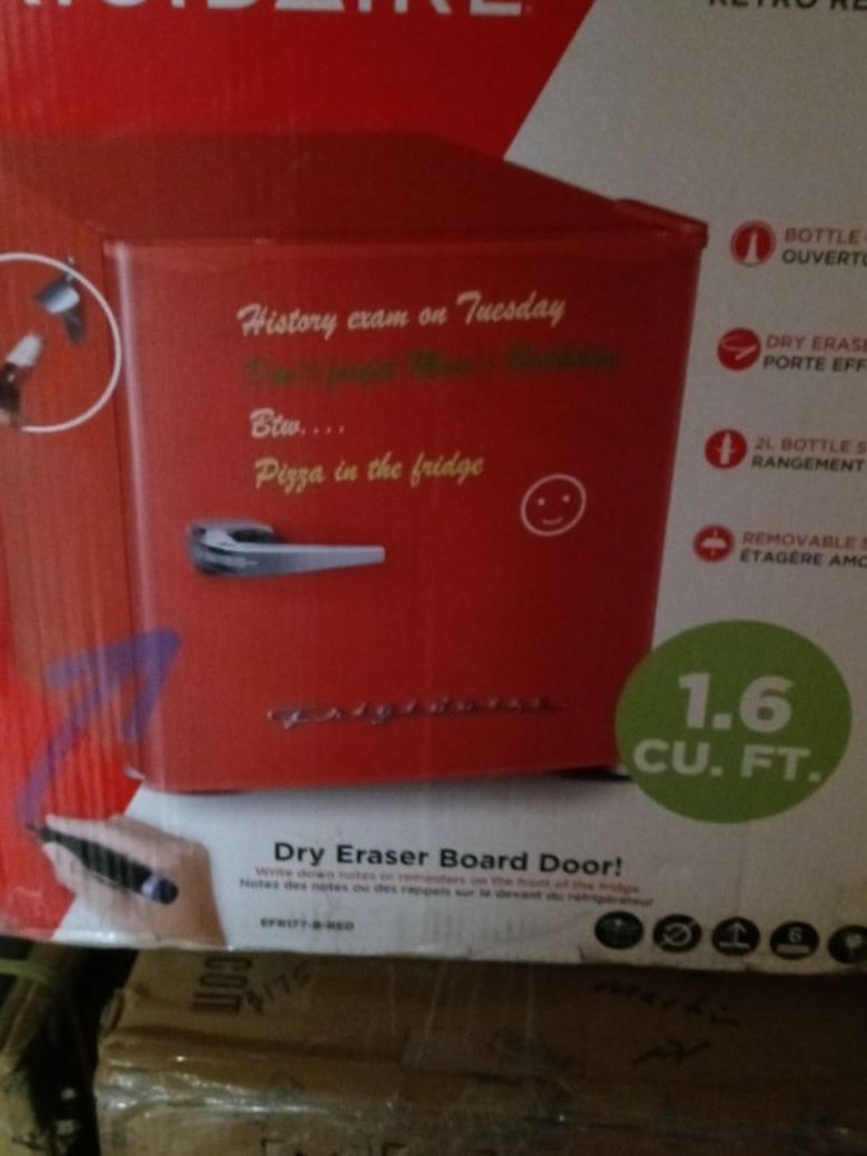 1.6 Cu Ft Frigidaire Dry Eraser Board Door 