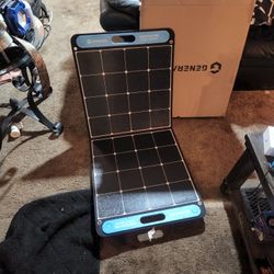 GENEVERSE 80-GVUS-SP1002 Two 100-Watt Portable SolarPower ONE Solar Panels for HomePower ONE
