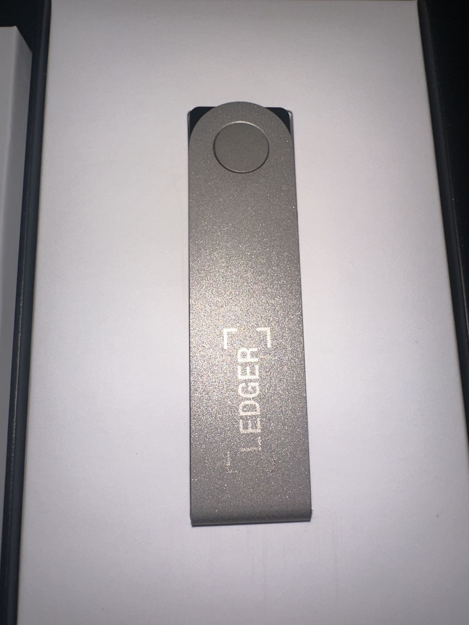 Ledger Nano X Cryptocurrency Bluetooth Hardware Wallet NEW IN BOX