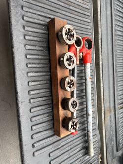 Toledo, rigid pipe, threader dies handles. Firm on price.