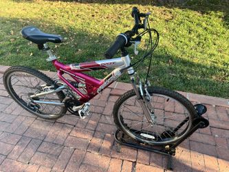 Pulse Mountain Bike with Aluminum Lightweight Frame