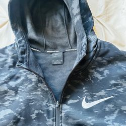 Nike Basketball Tech