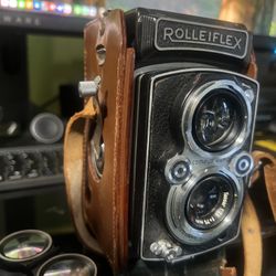 Rolleiflex twin-lens reflex (TLR) camera,