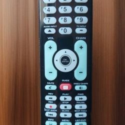 RCA Universal Remote RCRPS06GR 6 Device  Control With Back Lit Keypad TESTED