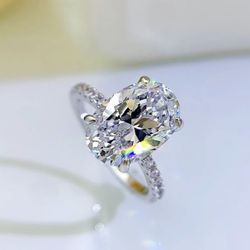 New 18k White Gold Engagement Ring 