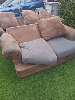 Free couchs and other assorted items