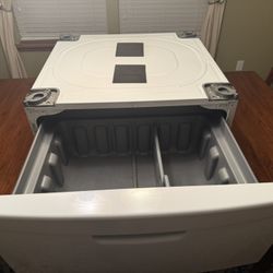 Samsung Brand Washer/dryer Pedestal 