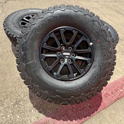 17s Ford f150 Bronco raptor expedition Rims Rines Wheels all terrain Tires Oem 6x135