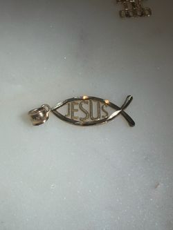 Jesus 14k gold pendant