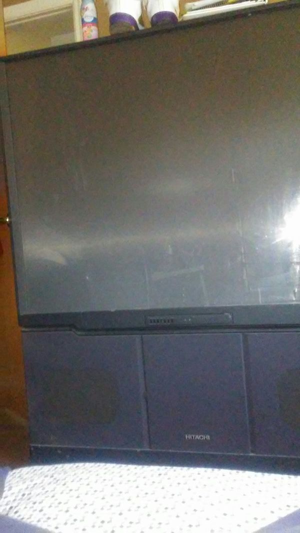60 Inch Hitachi Bigscreen Tv Floor Model For Sale In