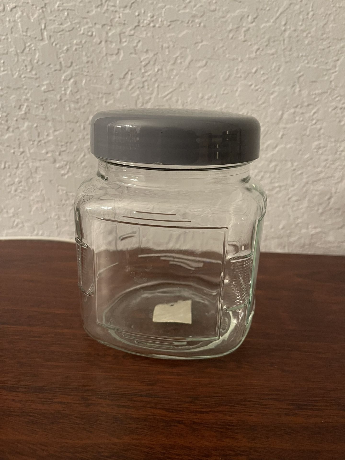 Storage Jar With Rubber Cover