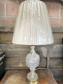 2 Crystal Lamps / 2 Lámparas De Cristal