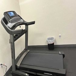 Life Fitness Treadmill - Club-Quality Exercise Machine surface ever