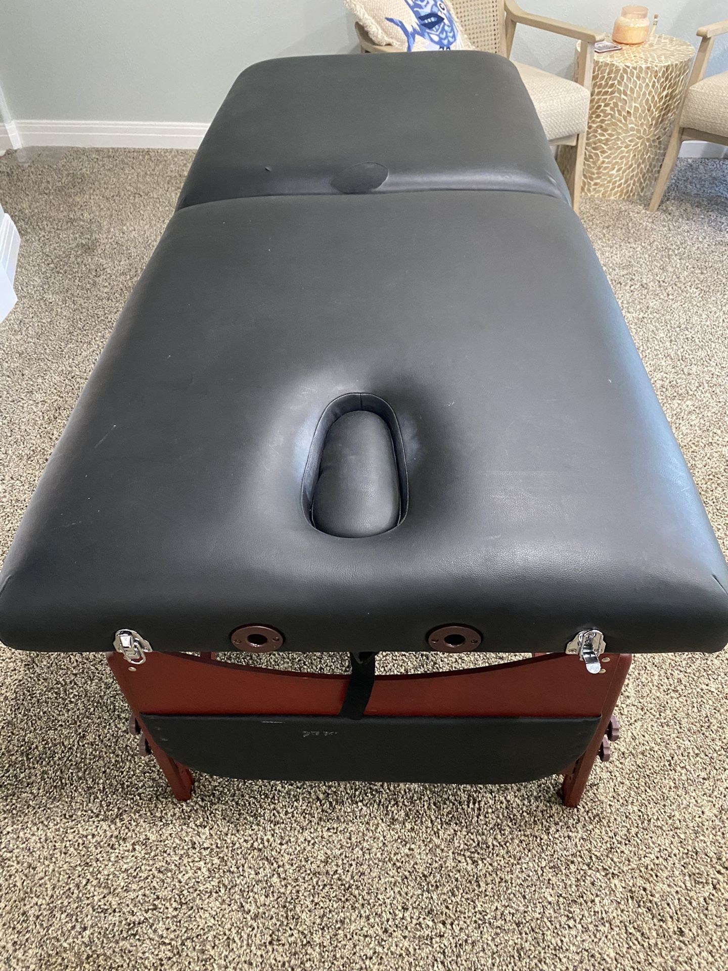 Extra wide massage table for Sale in Tampa, FL OfferUp