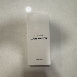 Perfumes nuevos en su caja