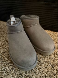 UGG Classic Ultra Mini Boots in the Grey size 7
