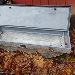 Diamond Plate Truck Tool Box