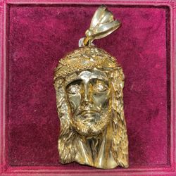 10k Pendant