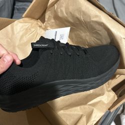 Size 11 Slip Resistant Shoes