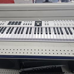 Arturia Keylab Essential 61 Keyboard. ASK FOR RYAN. #4(contact info removed)508-01