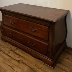  Two Big Drawer Chess (pick Up Only)