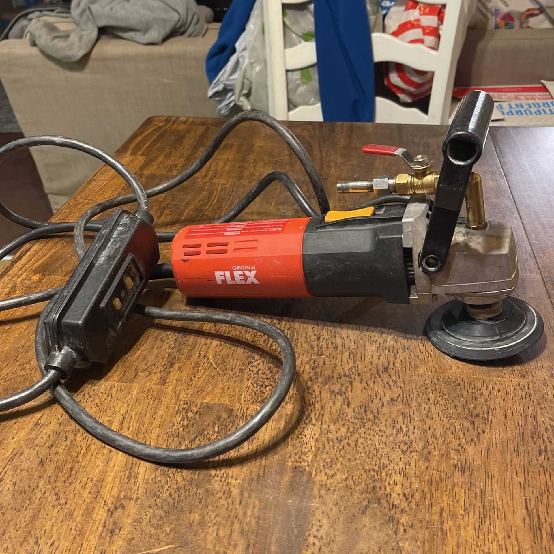 Used but in very good condition flex LW 1503 A - 5” Compact Single Speed Wet Polisher For $150.00 Pick Up Only Sorry I Don’t Deliver Thanks
