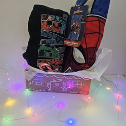 New Old Navy SMALL Men's MARVEL Super Hero black Hoodie Captain America Ironman Hulk Spiderman Plus New Spiderman Beach Towel Bundle