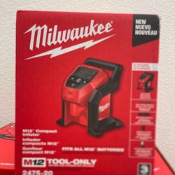 Milwaukee M12 12-Volt Lithium-Ion Cordless Electric Portable Inflator (Tool-Only)