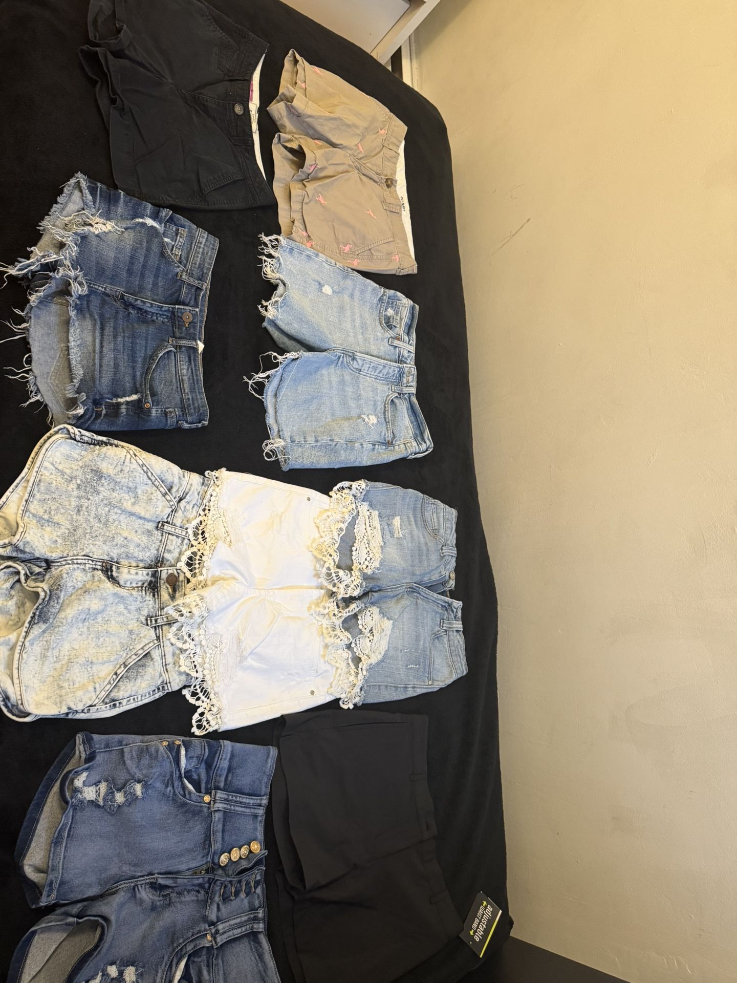 Shorts Size 2