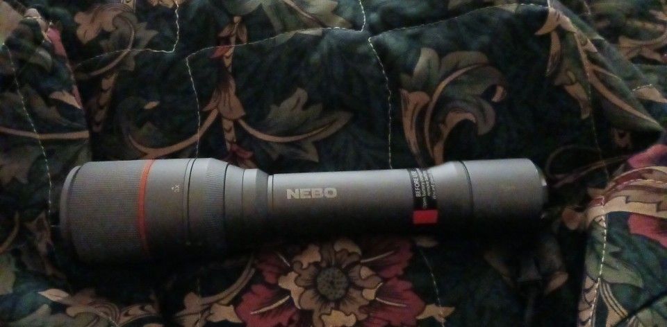 Neebo Davinci 3500 Lumen