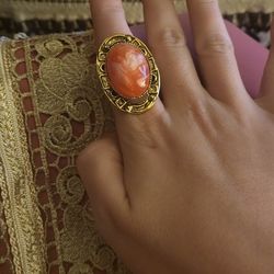 Pretty Vintage Adjustable Ring With Gemestone 