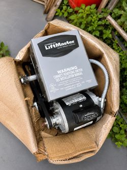 LiftMaster Elite Series Commercial Garage Door Opener / Motor