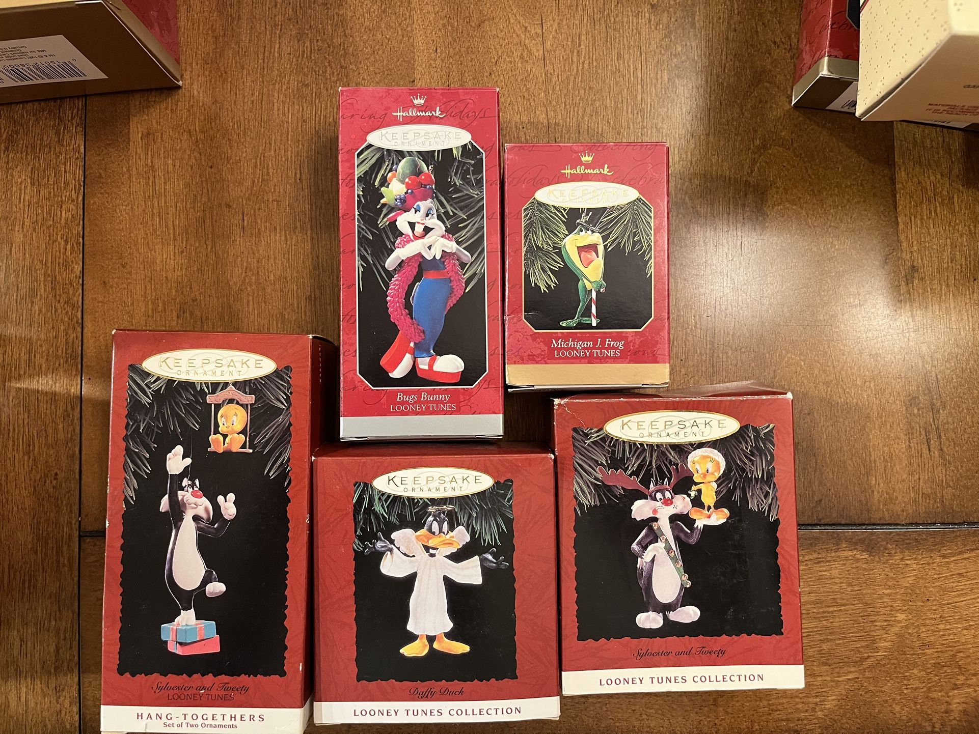 5 vintage Hallmark Looney Tunes Christmas ornaments