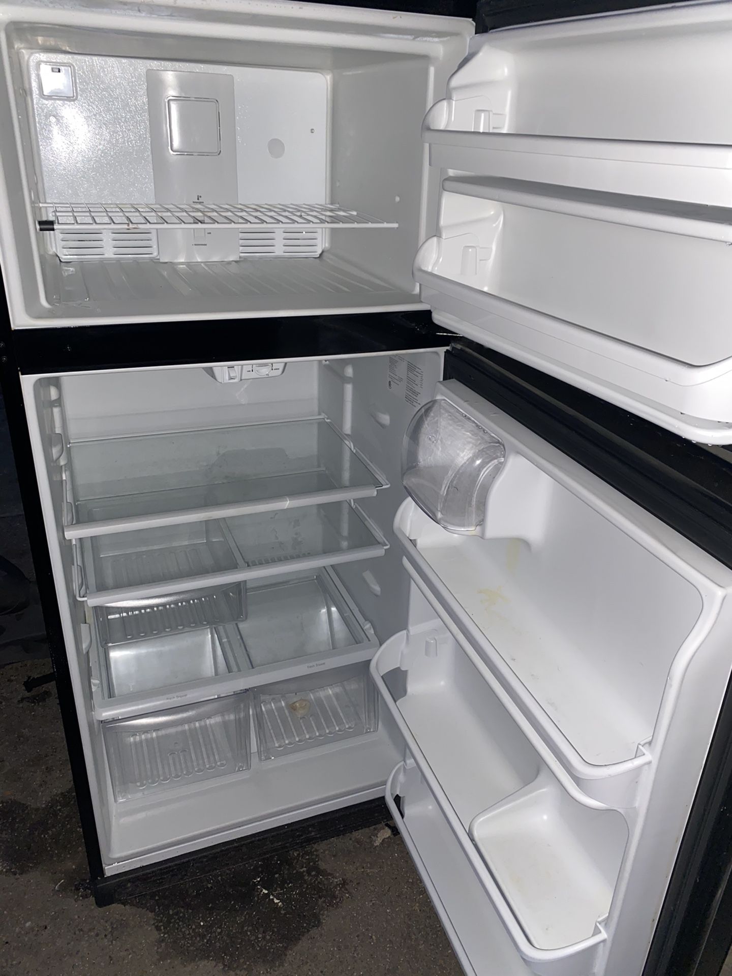 Refrigerator