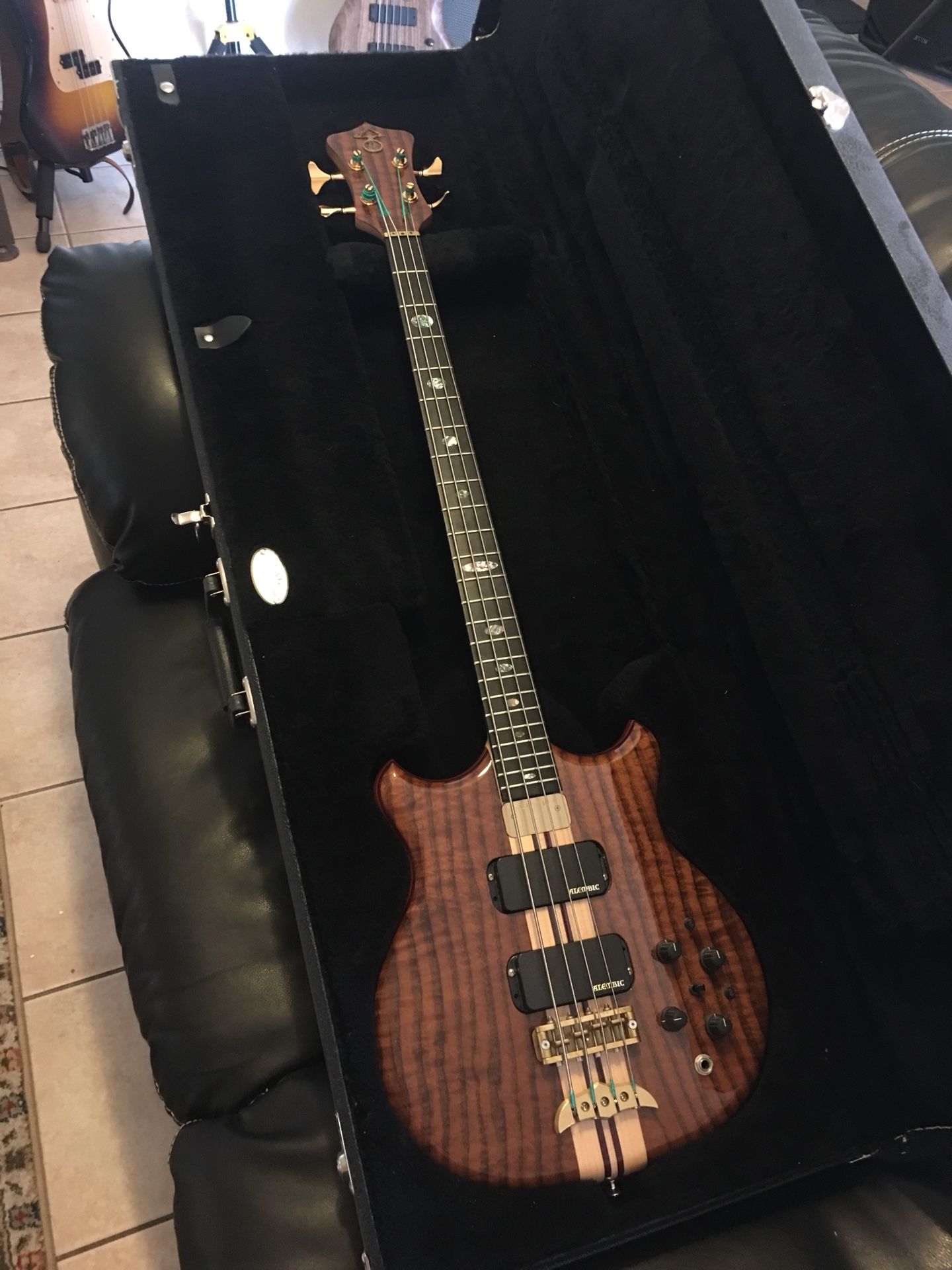 Alembic Stanley Clarke Short Scale Bass (Mint)
