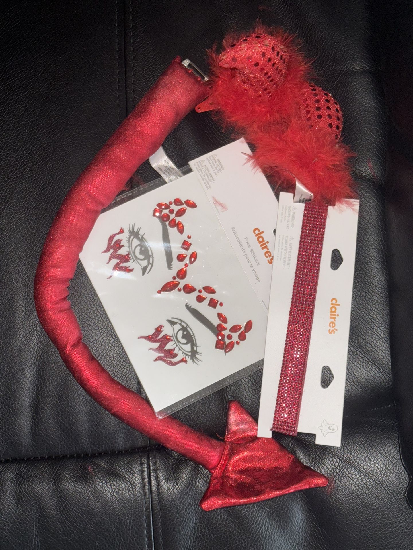 Claire’s devil Props