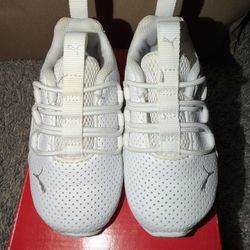 Axelion M Perf Metallic Infant Size 5C