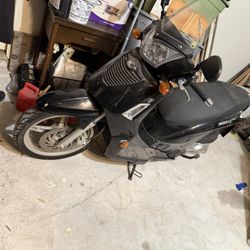 2009 Kymco People S 200 