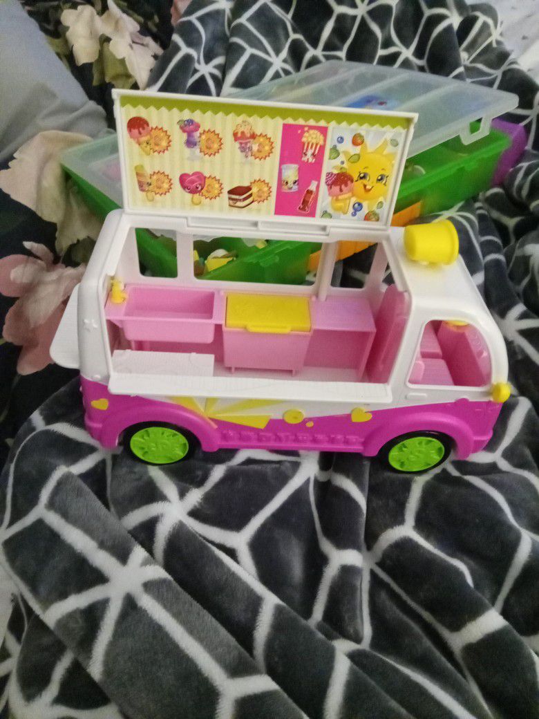 Shopkins Ice Cream Truck