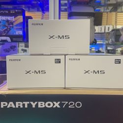 FujiFilm X-M5  Black 
